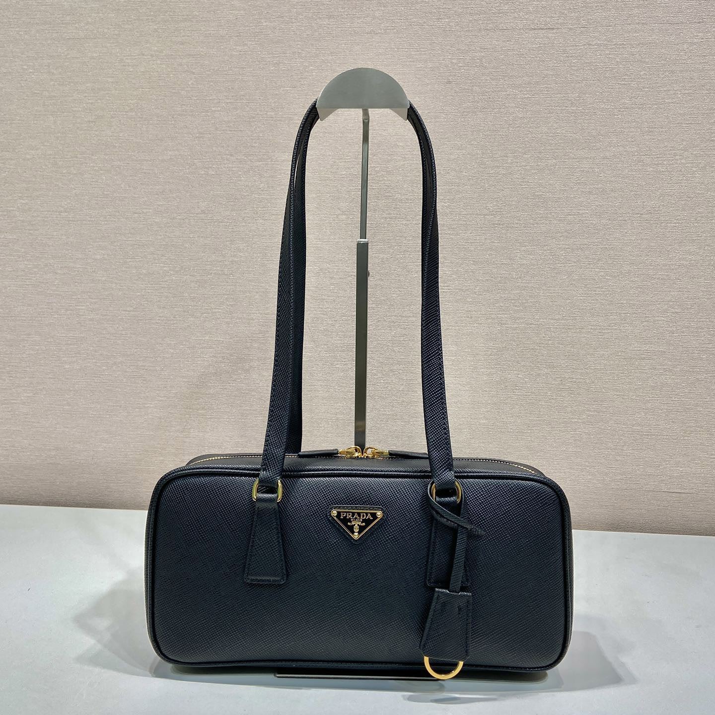 Pra*a top handle bags